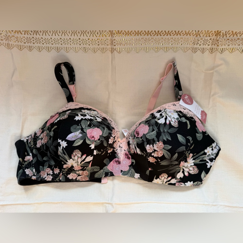 Cacique 44B Black and Pink Floral Lace Bra by Lane Bryant NWT